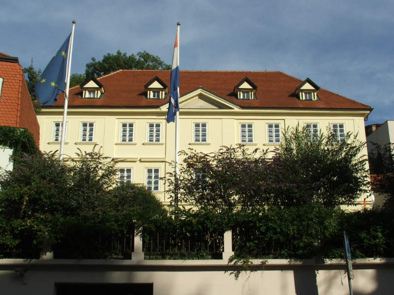 Netherlands_embassy_Prague